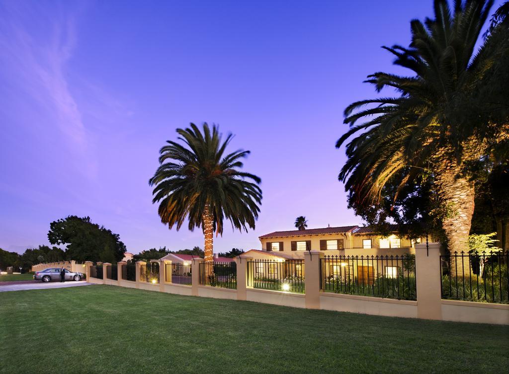 Evertsdal Guesthouse Durbanville Eksteriør bilde